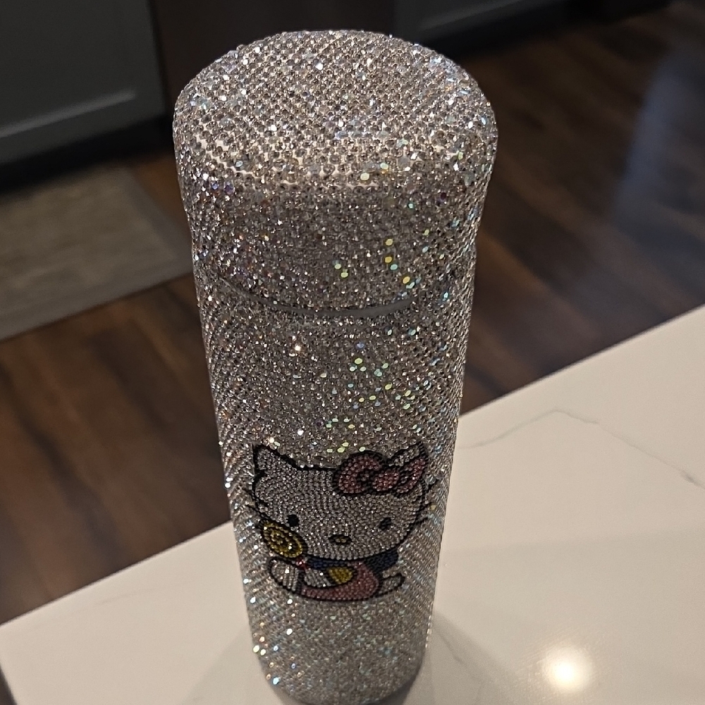 Hello Kitty Silver Rhinestone Water Bottle (new) - Picture 3 of 8
